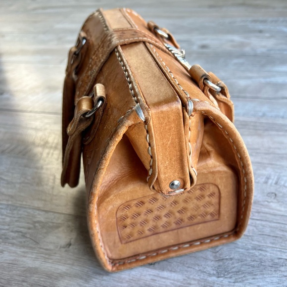 Vintage Leather Handmade Tooled Buckle Shoulder Hand Bag - Picture 6 of 14